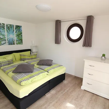 Am Haff Daire Grambin